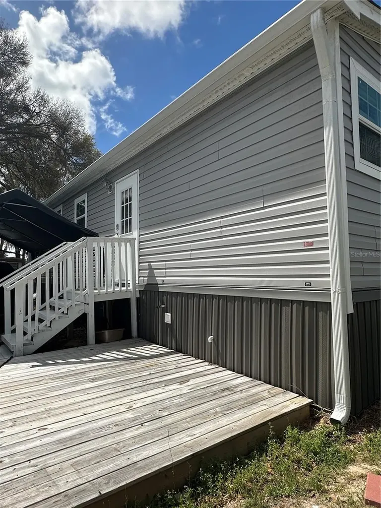 6867 NE 5th Street Ocala FL 34470