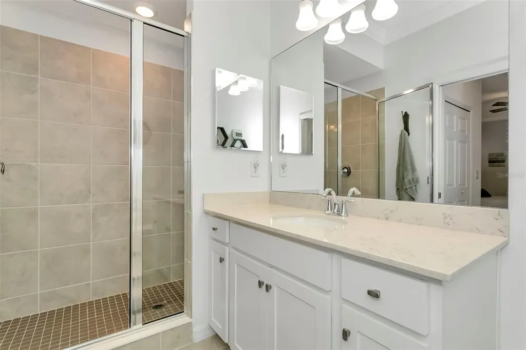 18028 Gawthrop Drive Bradenton FL 34211