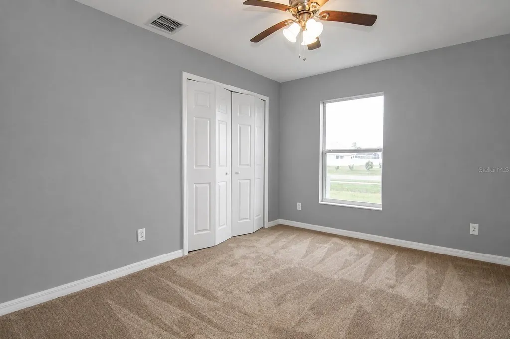402 Bridgewater Court Kissimmee FL 34758