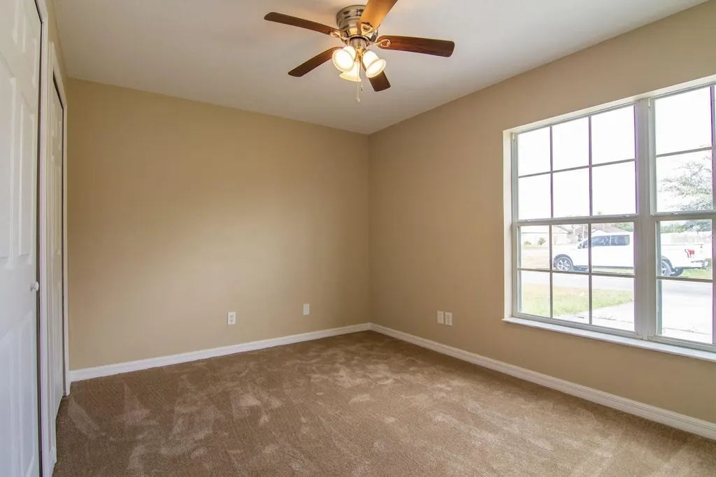402 Bridgewater Court Kissimmee FL 34758
