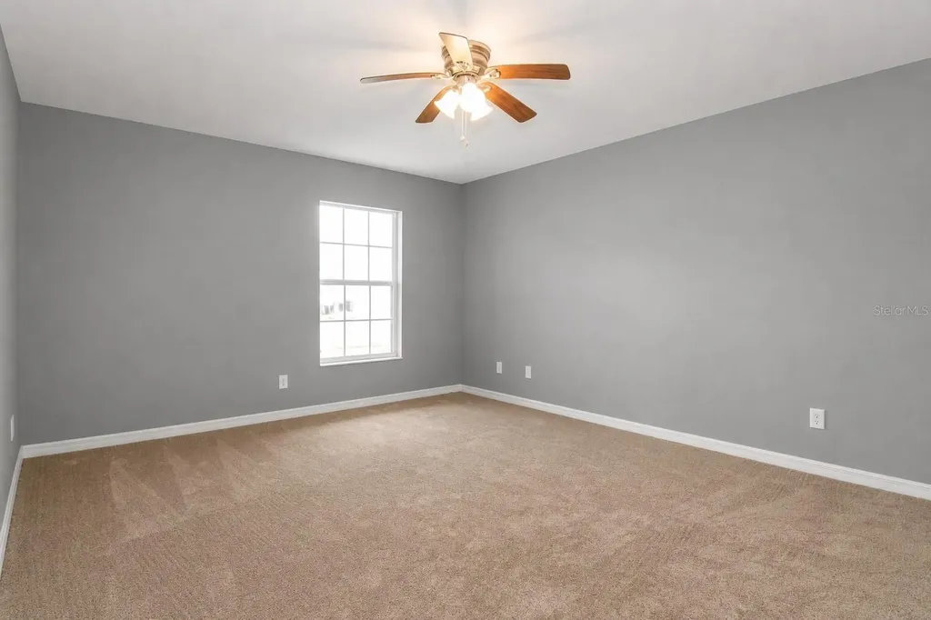 402 Bridgewater Court Kissimmee FL 34758