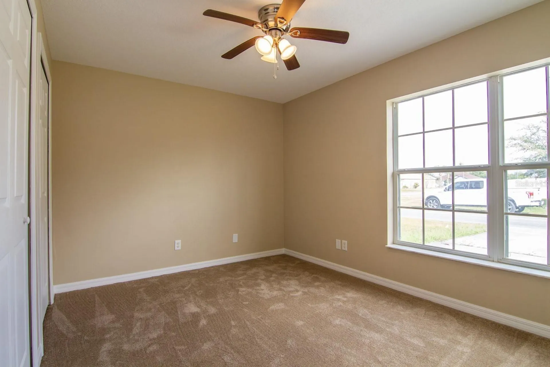 402 Bridgewater Court Kissimmee FL 34758
