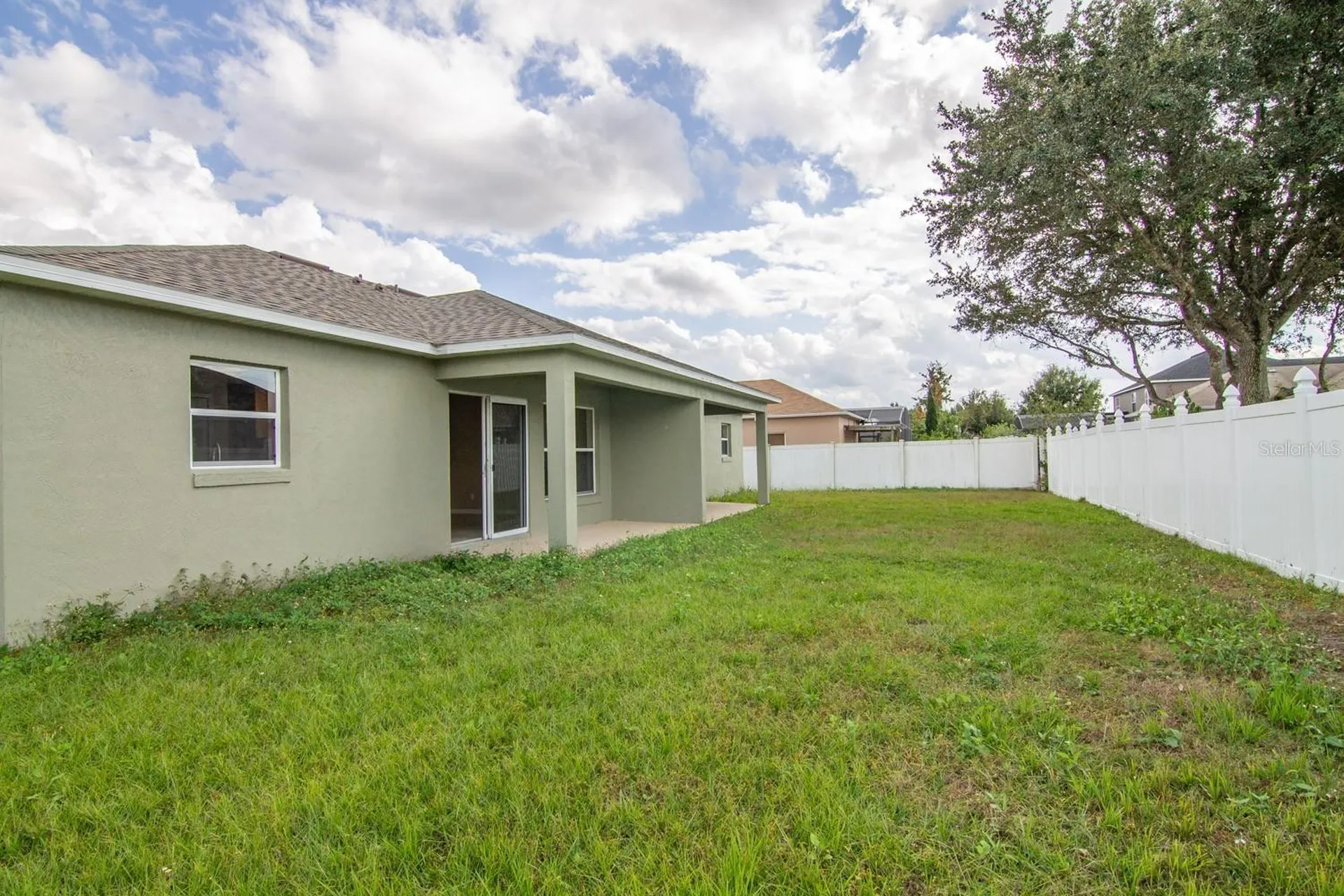 402 Bridgewater Court Kissimmee FL 34758