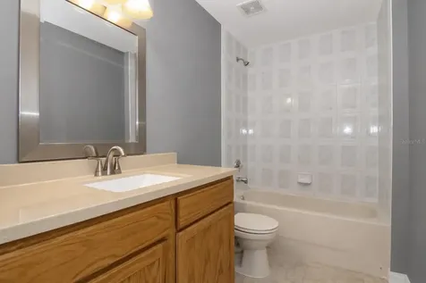 402 Bridgewater Court Kissimmee FL 34758