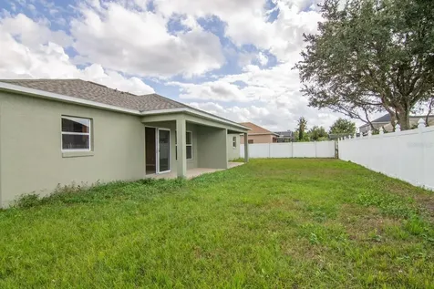 402 Bridgewater Court Kissimmee FL 34758