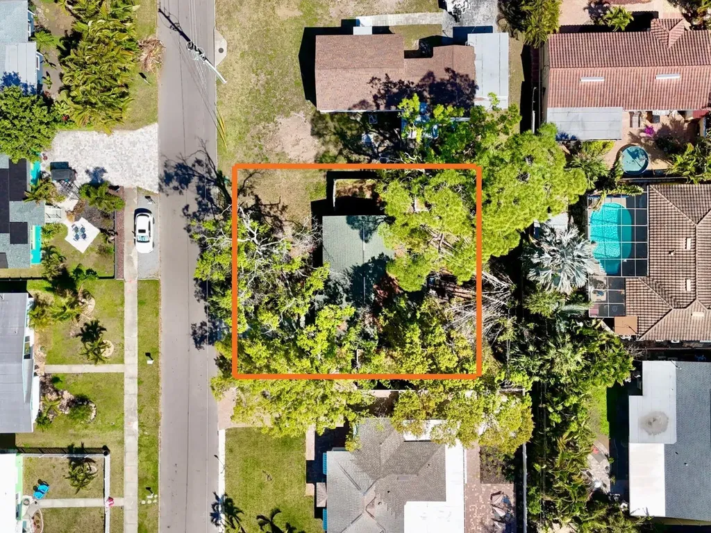 2706 46th Street S Gulfport FL 33711