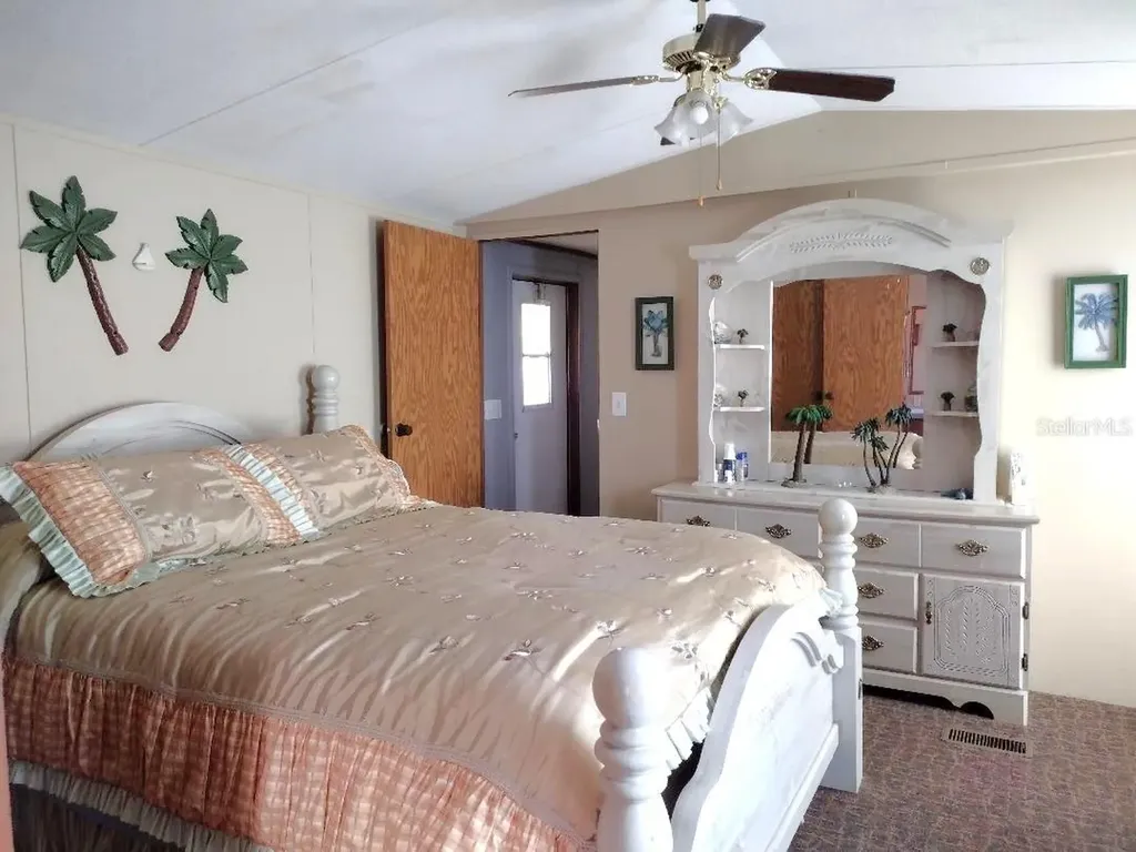 15 Matt Court Bunnell FL 32110