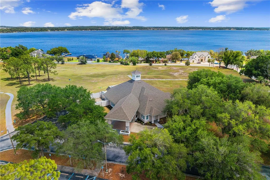 10200 Spring Lake Drive Clermont FL 34711