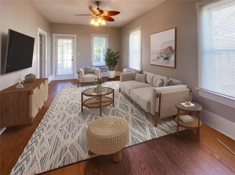 1466 30th Avenue N St Petersburg FL 33704