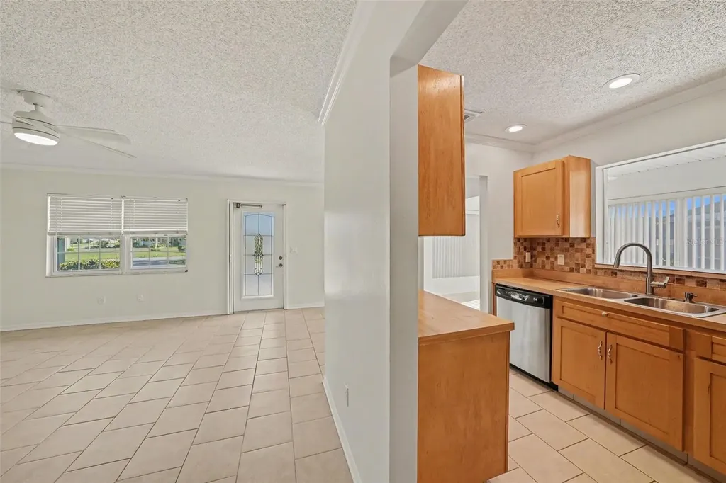 401 Finchley Court Sun City Center FL 33573