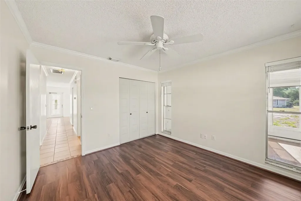 401 Finchley Court Sun City Center FL 33573