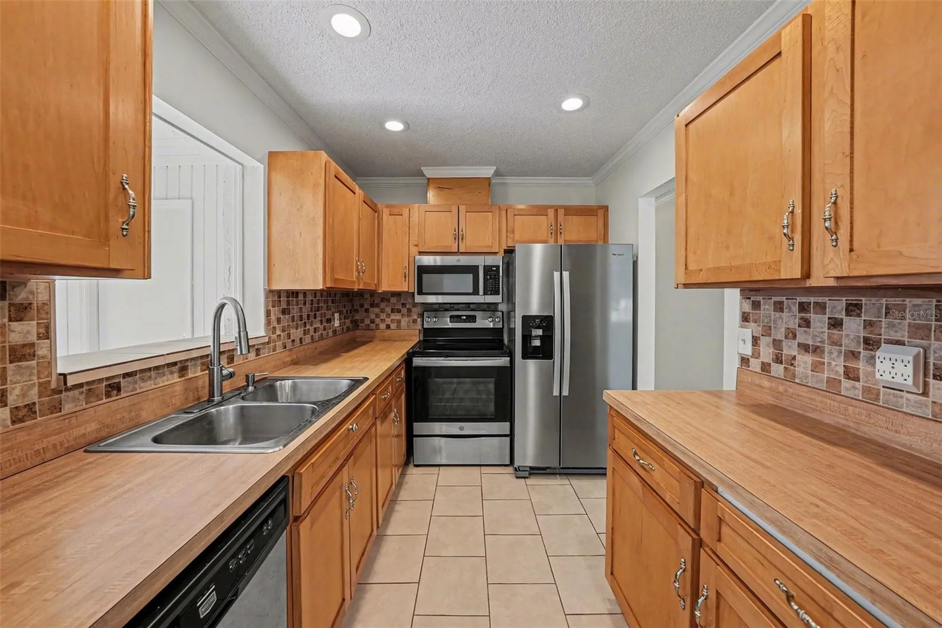 401 Finchley Court Sun City Center FL 33573