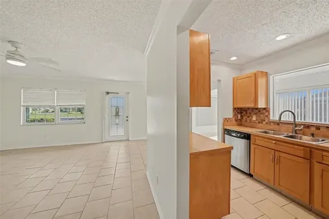 401 Finchley Court Sun City Center FL 33573