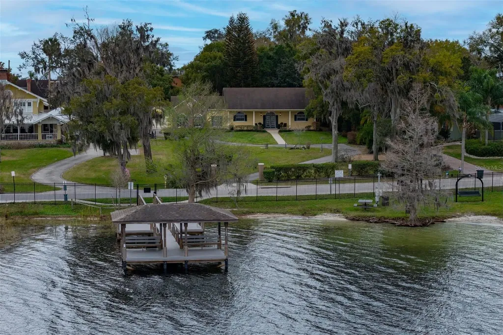 414 E 5th Avenue Windermere FL 34786