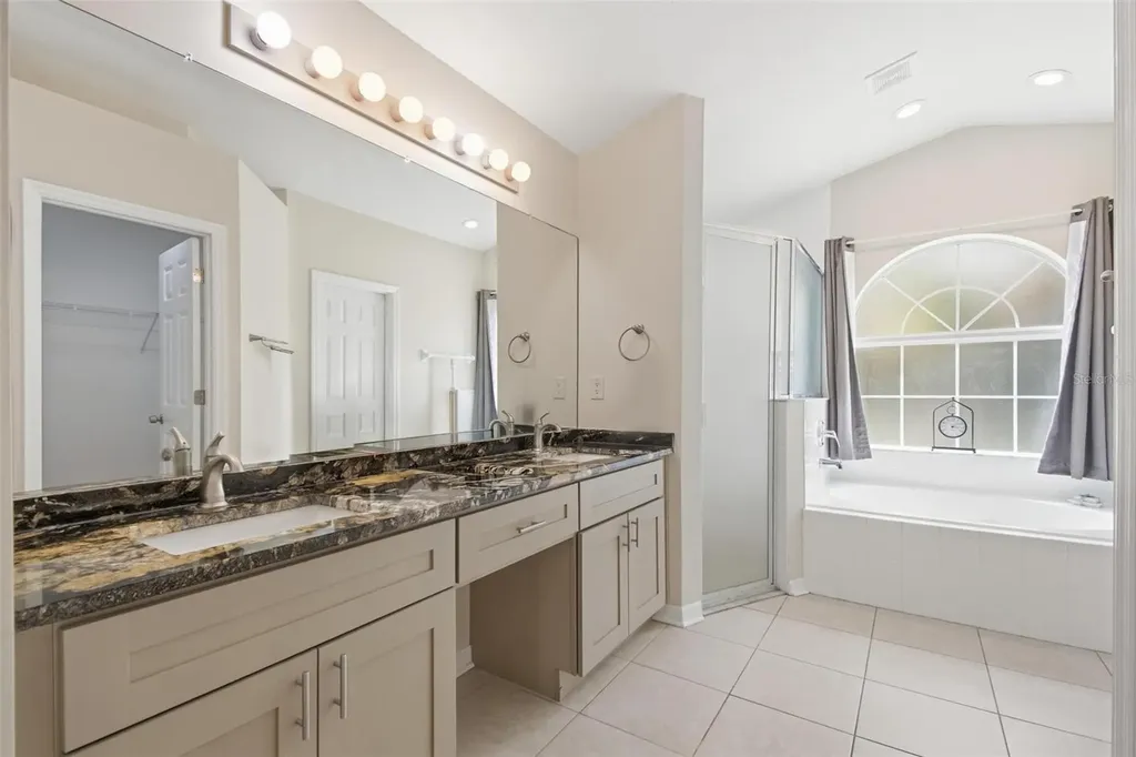 33 Phoenix Lane Palm Coast FL 32164