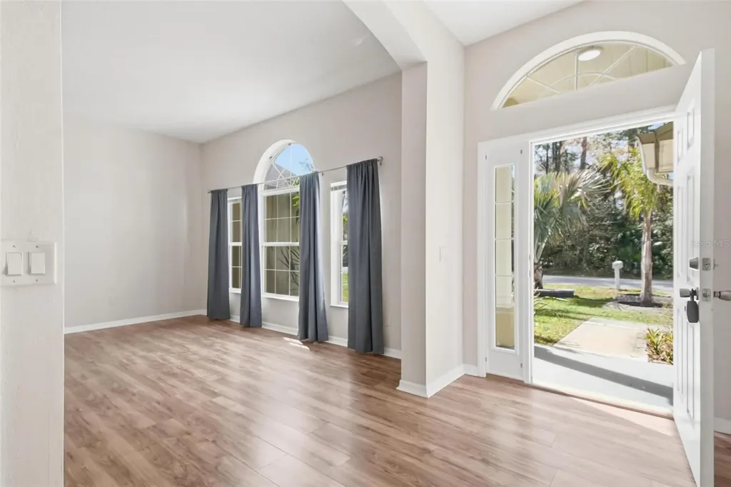 33 Phoenix Lane Palm Coast FL 32164