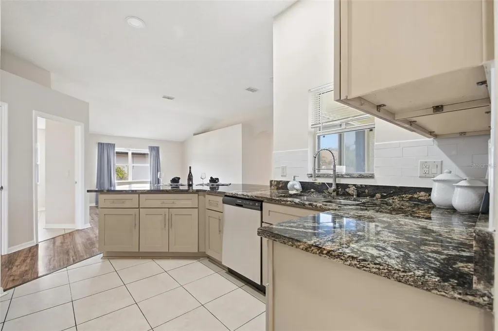 33 Phoenix Lane Palm Coast FL 32164