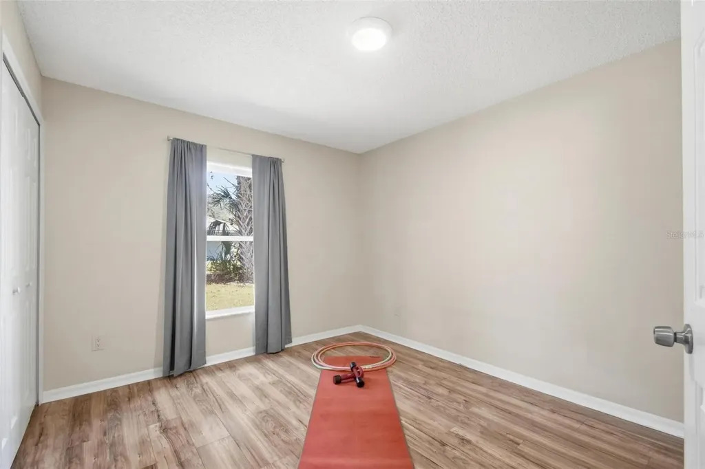 33 Phoenix Lane Palm Coast FL 32164