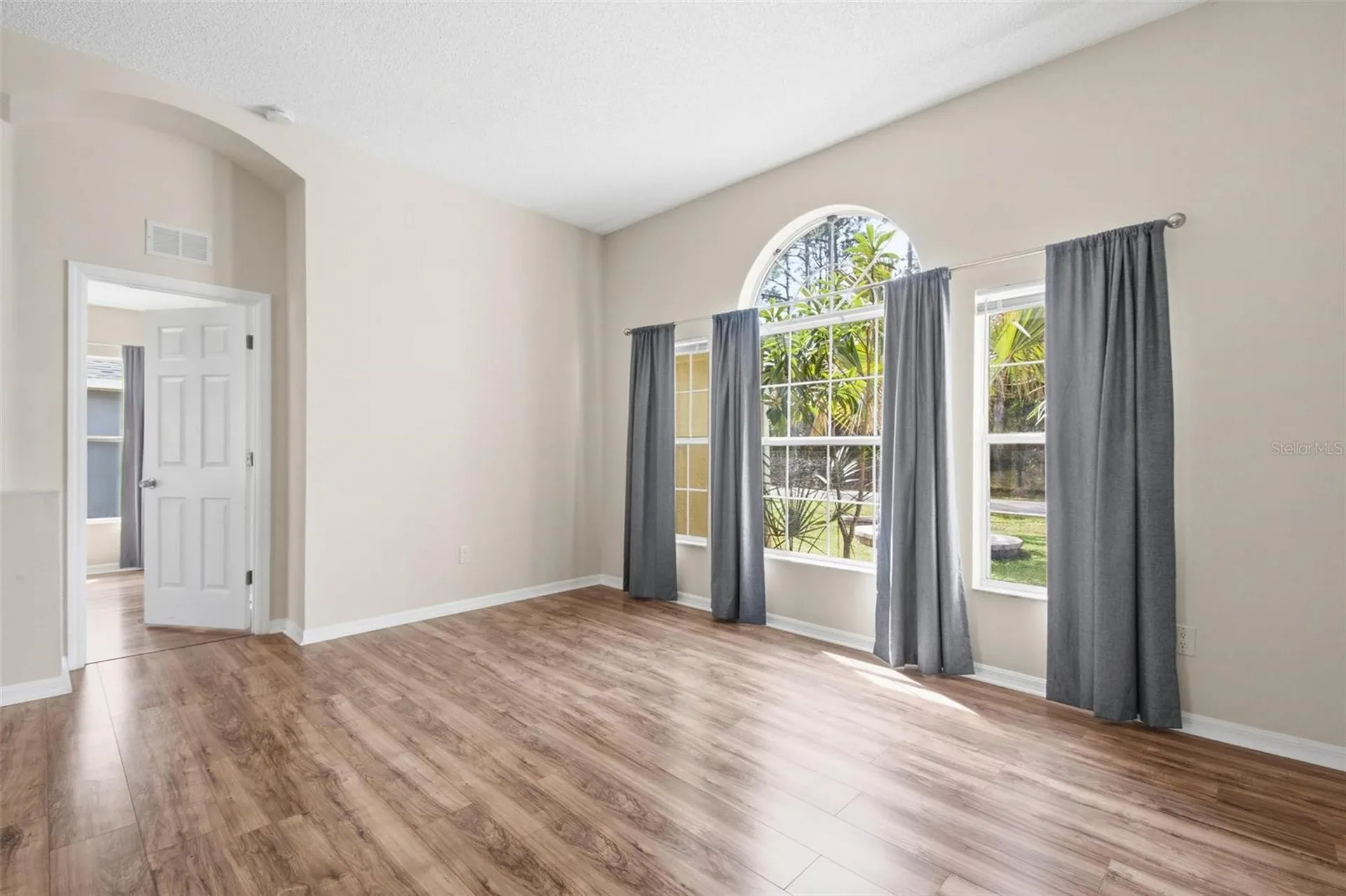 33 Phoenix Lane Palm Coast FL 32164