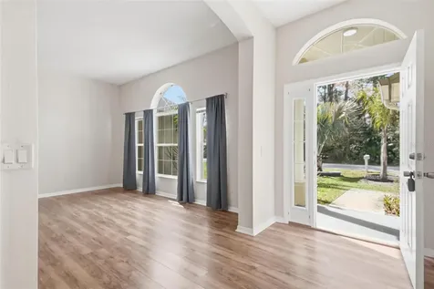 33 Phoenix Lane Palm Coast FL 32164