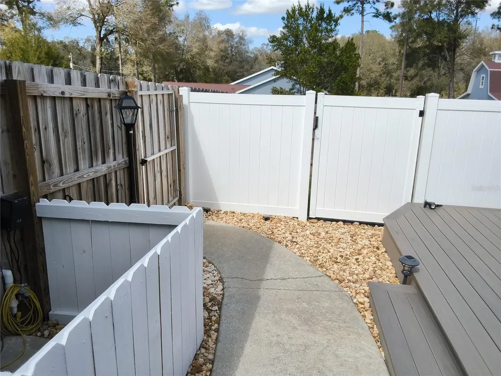 551 NE 61st Terrace Ocala FL 34470