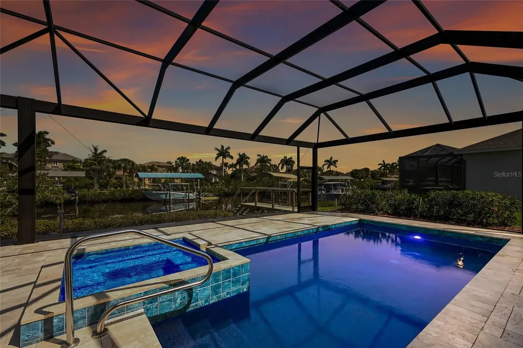3615 5th Avenue NE Bradenton FL 34208