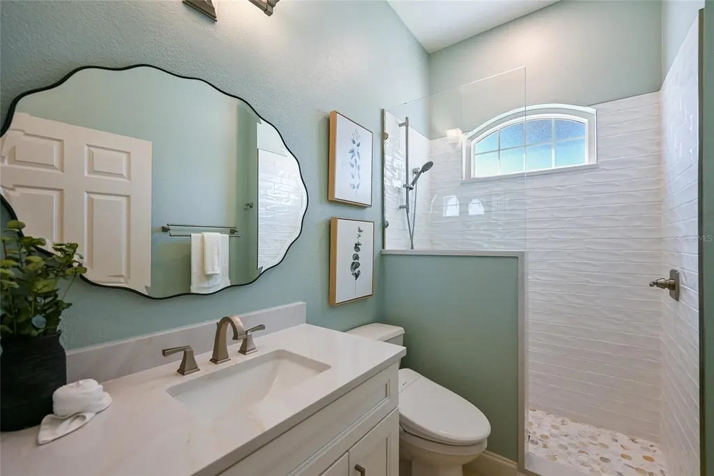 3615 5th Avenue NE Bradenton FL 34208