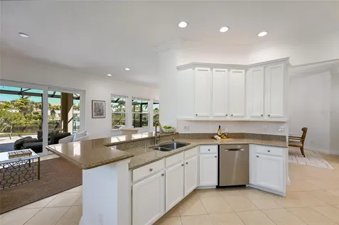 3615 5th Avenue NE Bradenton FL 34208