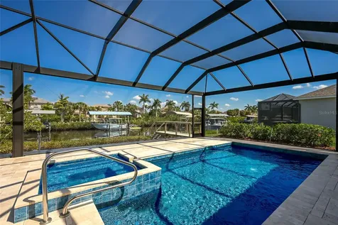 3615 5th Avenue NE Bradenton FL 34208