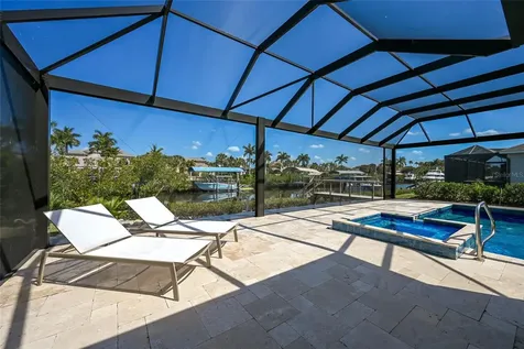 3615 5th Avenue NE Bradenton FL 34208