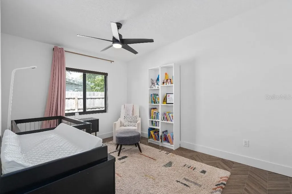 3715 Neptune Drive Orlando FL 32804