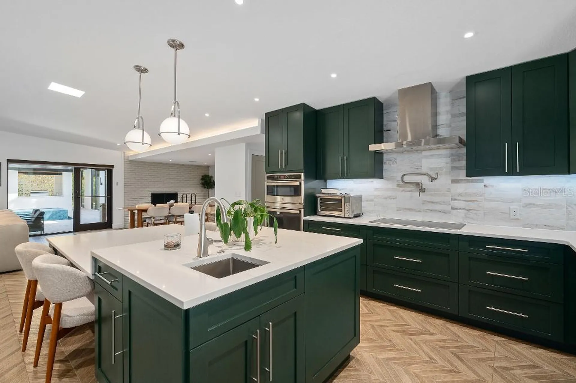 3715 Neptune Drive Orlando FL 32804