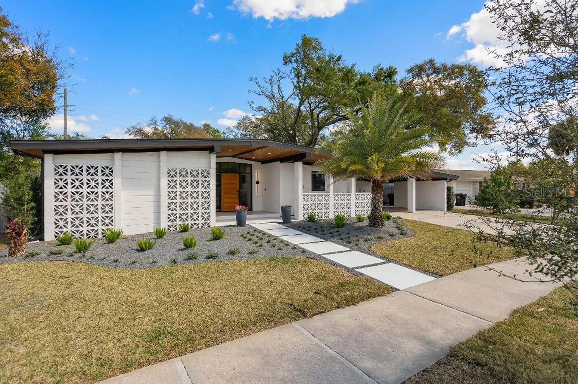 3715 Neptune Drive Orlando FL 32804