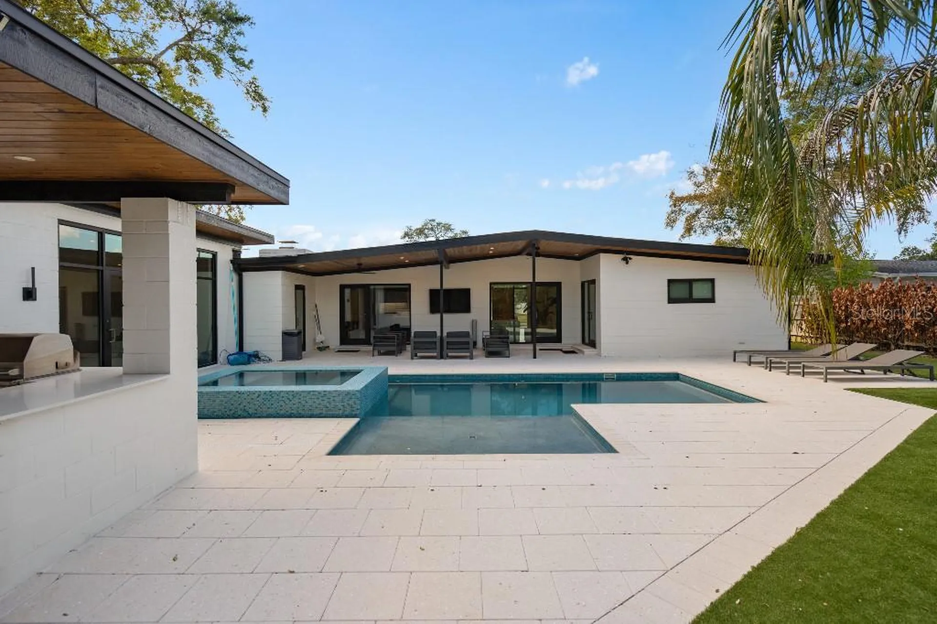 3715 Neptune Drive Orlando FL 32804