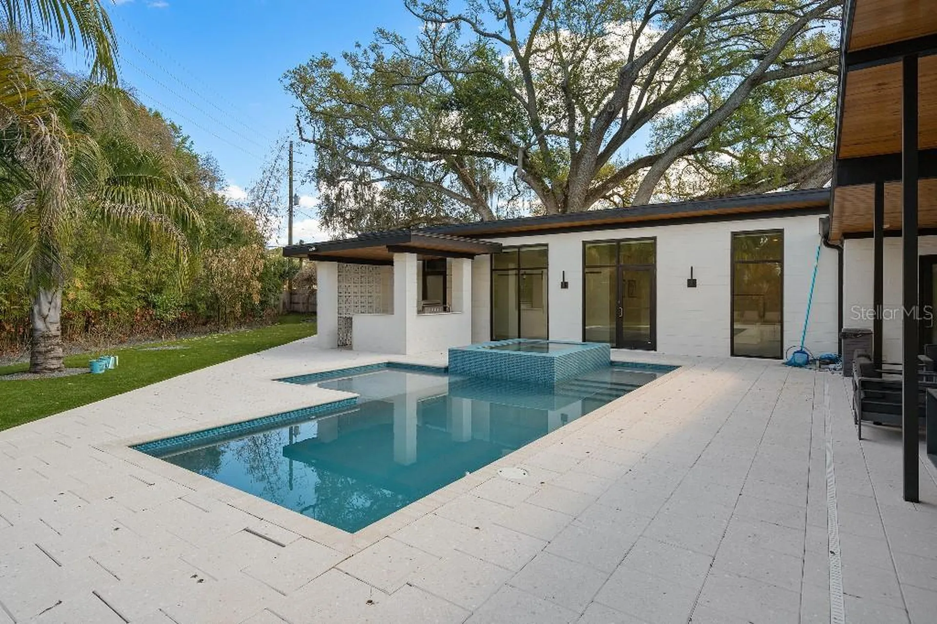 3715 Neptune Drive Orlando FL 32804