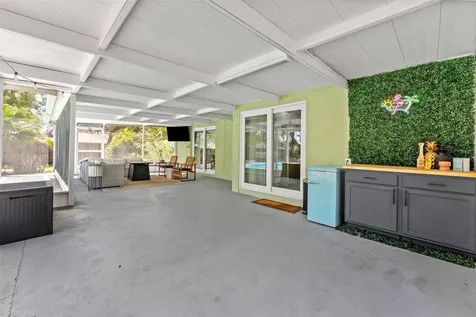 6317 N 22nd Street Tampa FL 33610