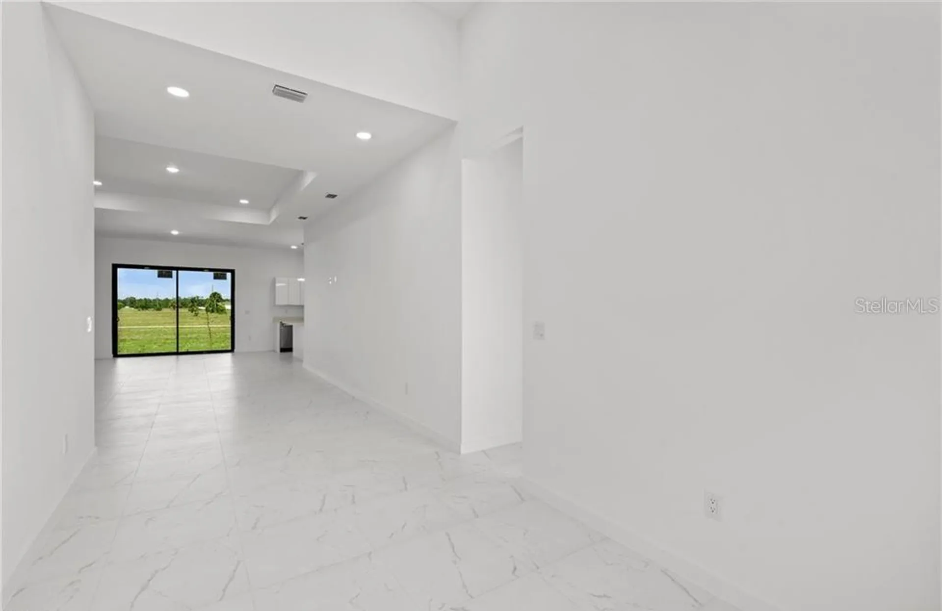3927 NW 40th Terrace Cape Coral FL 33993