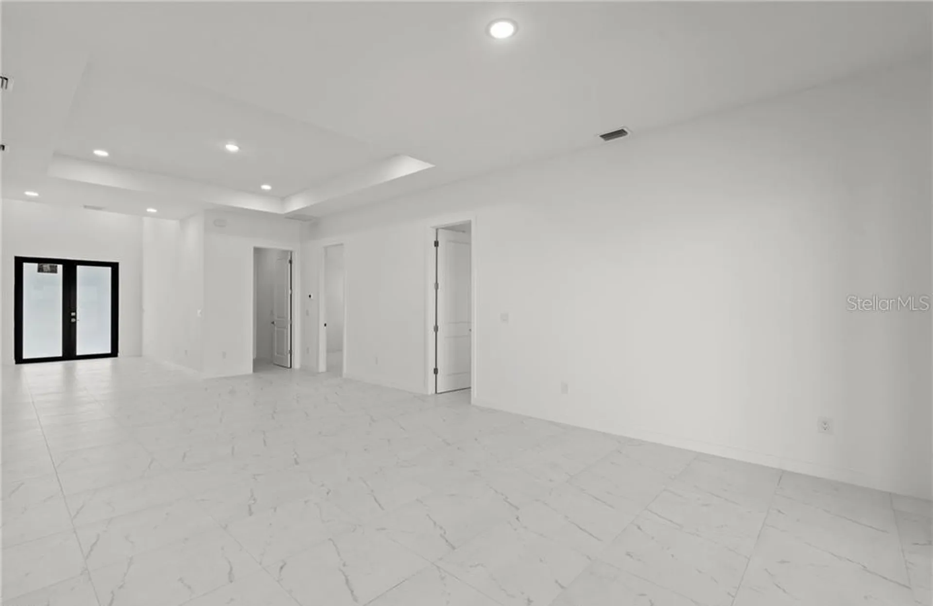 3927 NW 40th Terrace Cape Coral FL 33993