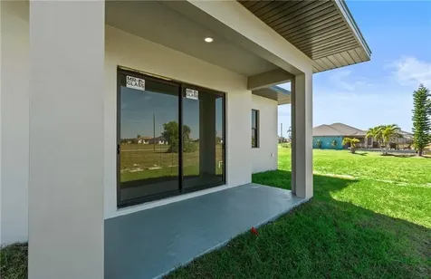 3927 NW 40th Terrace Cape Coral FL 33993