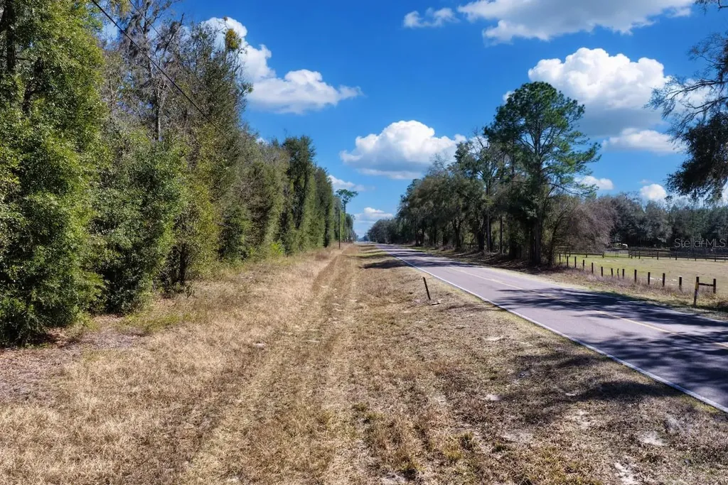 Cr 339 NW Trenton FL 32693