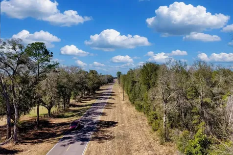 Cr 339 NW Trenton FL 32693
