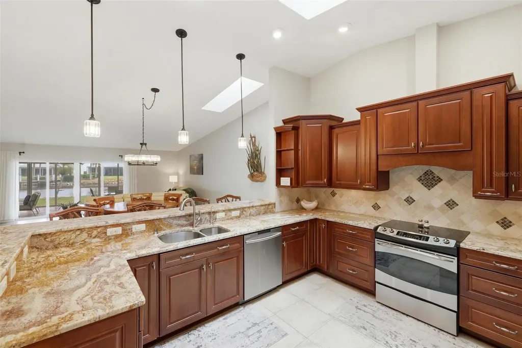 2521 W Marion Avenue Punta Gorda FL 33950
