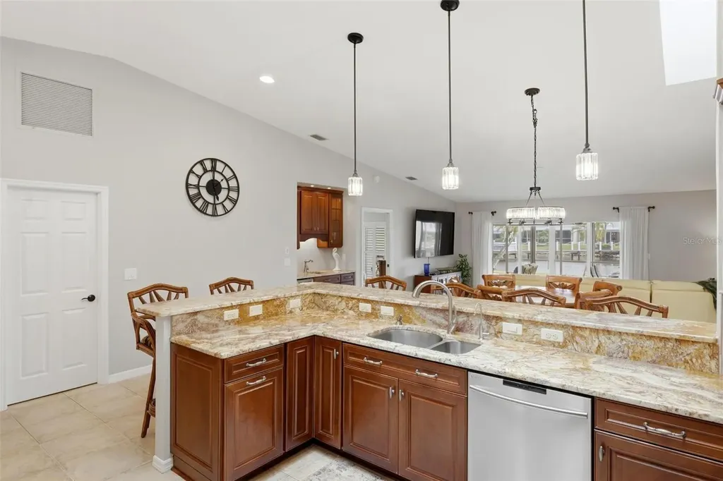 2521 W Marion Avenue Punta Gorda FL 33950