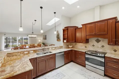 2521 W Marion Avenue Punta Gorda FL 33950