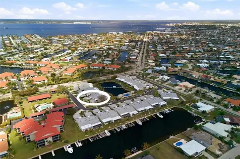 2521 W Marion Avenue Punta Gorda FL 33950