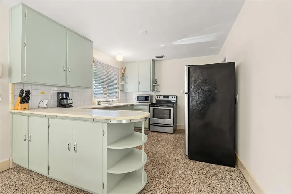 7549 Westmoreland Drive Sarasota FL 34243