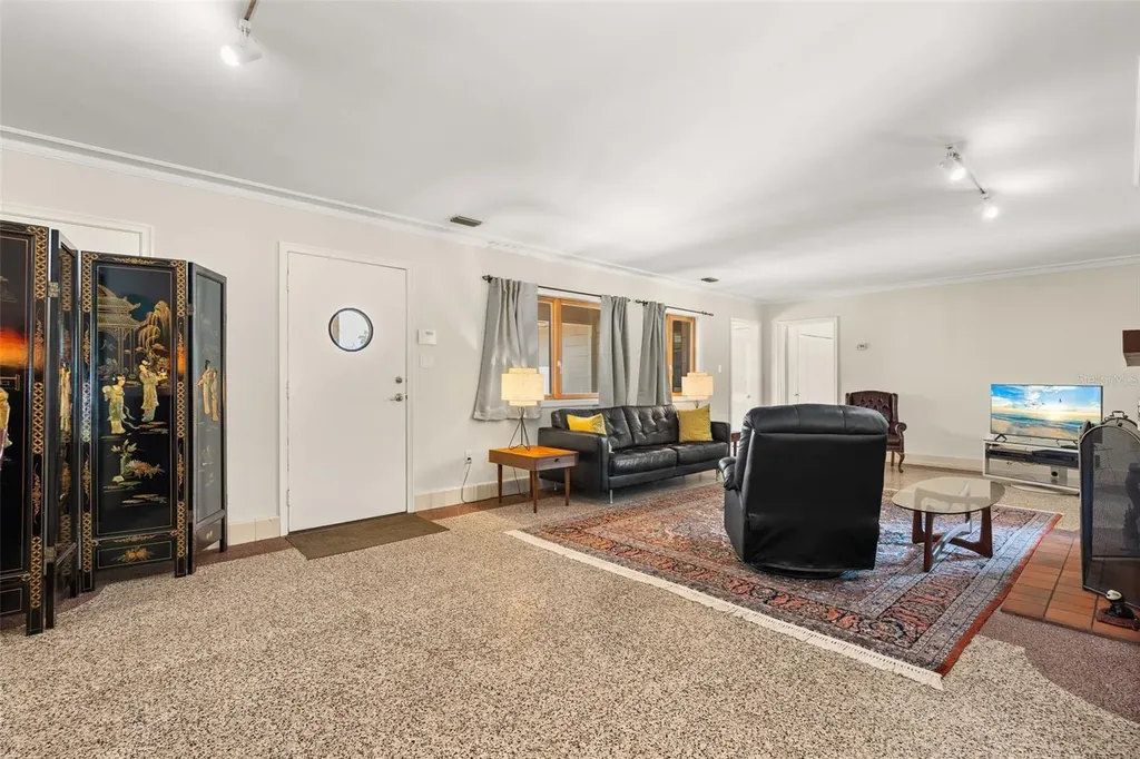 7549 Westmoreland Drive Sarasota FL 34243