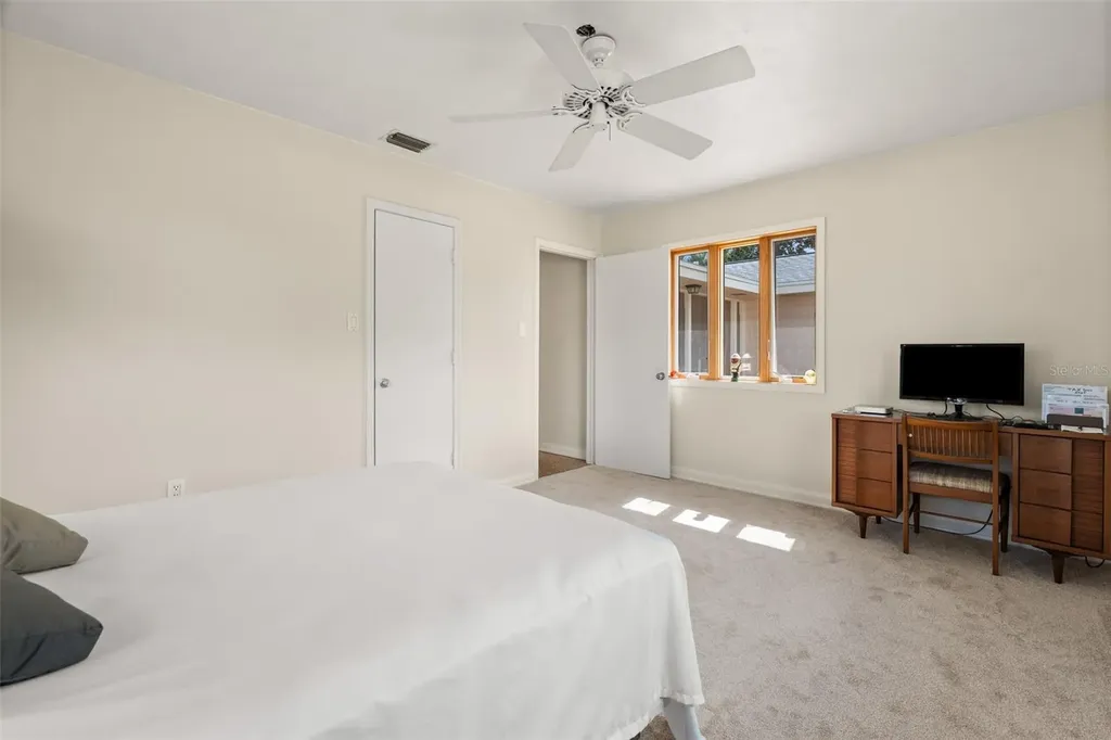7549 Westmoreland Drive Sarasota FL 34243