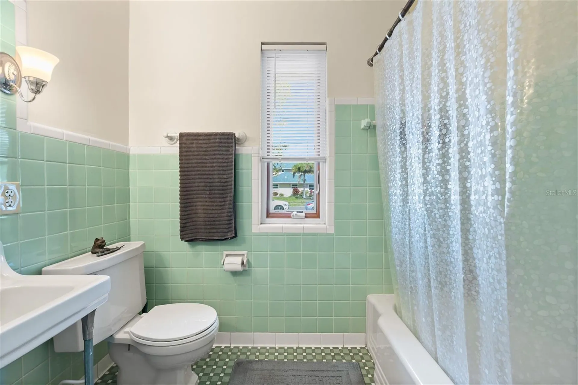 7549 Westmoreland Drive Sarasota FL 34243