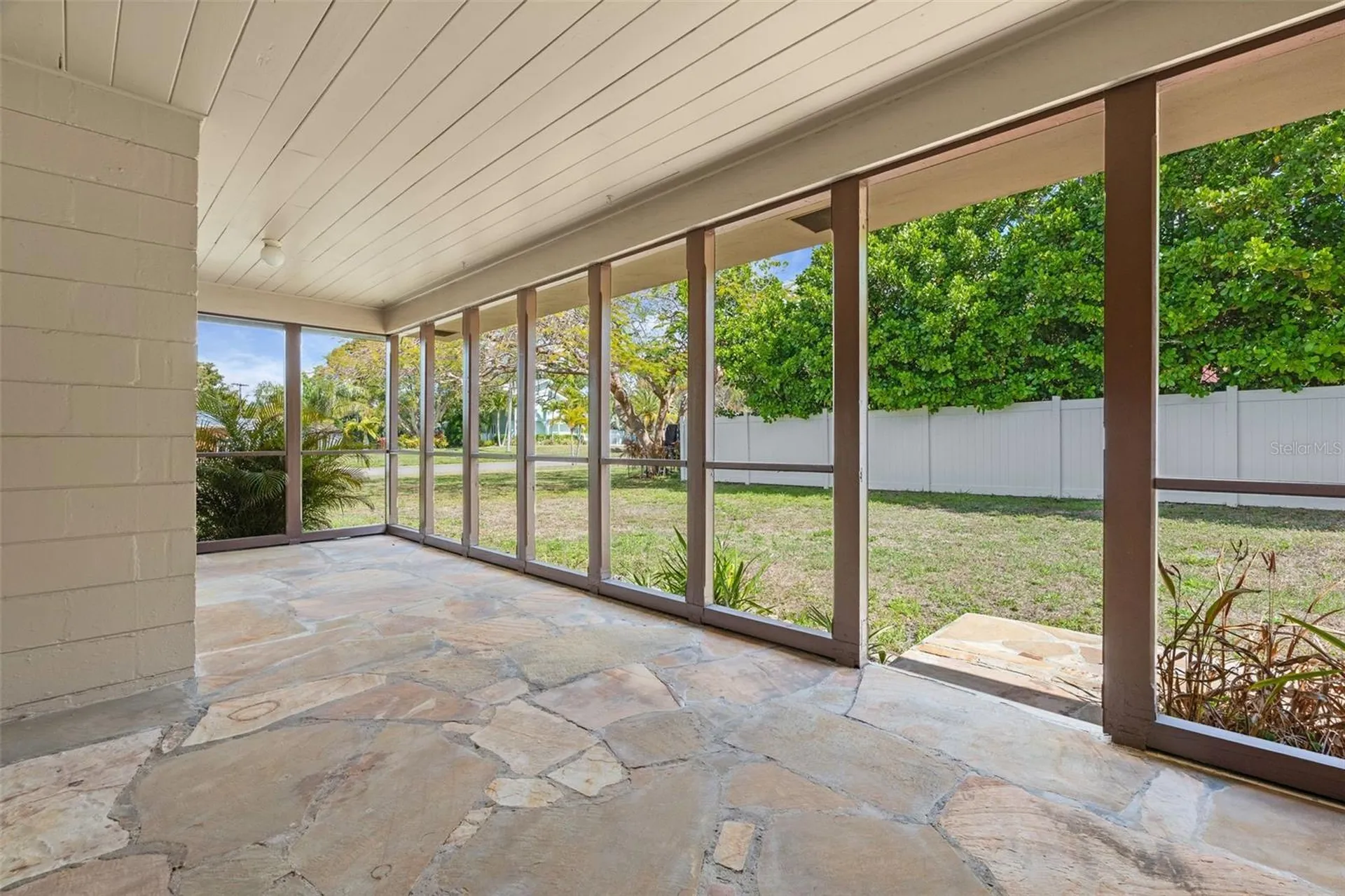 7549 Westmoreland Drive Sarasota FL 34243